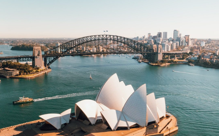 Lokasi berikut berada di Australia dan berada pada zona iklim sedang. Lokasi tersebut adalah Lokasi berikut berada di Australia dan berada pada zona iklim sedang. Lokasi tersebut adalah