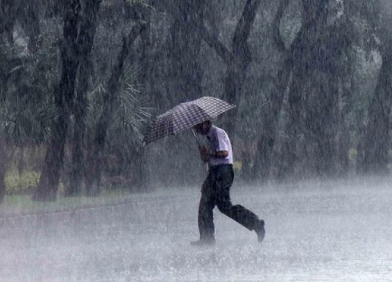musim hujan di indonesia terjadi pada bulan