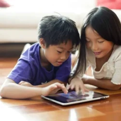 Pengaruh Teknologi terhadap Perkembangan Anak: Tantangan dan Solusi dalam Era Digital