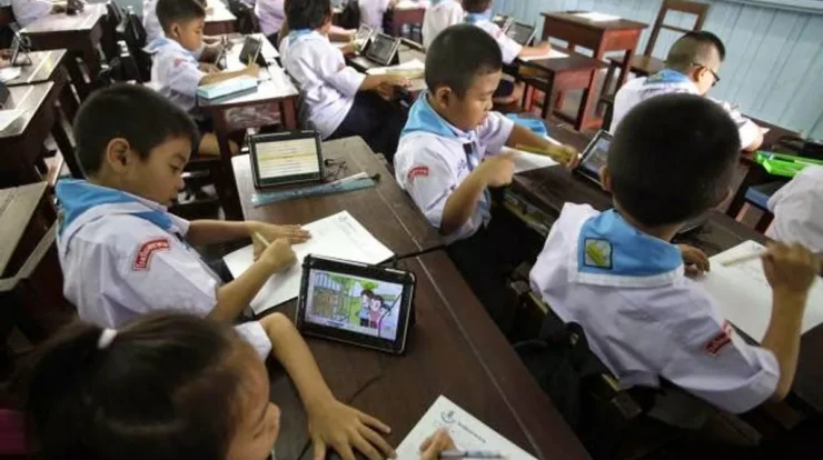Peran Gadget dalam Transformasi Pendidikan