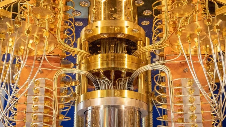 Quantum Computing: Mengurai Transformasi Algoritma Menuju Era Super Canggih