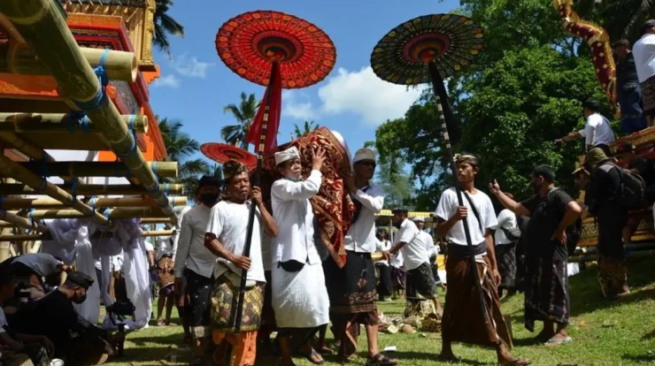 Sistem Teknologi Suku Bali Tradisi