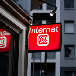 Bandingkan Paket Internet Murah 3 dan Pilih yang Paling Sesuai