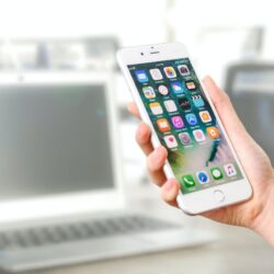 Tips dan Trik Membuat Video Tulisan Berjalan yang Viral di Media Sosial