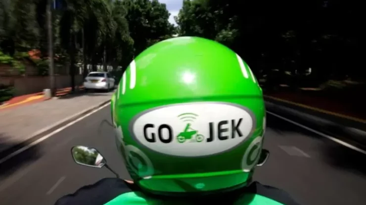 Suspend Gojek